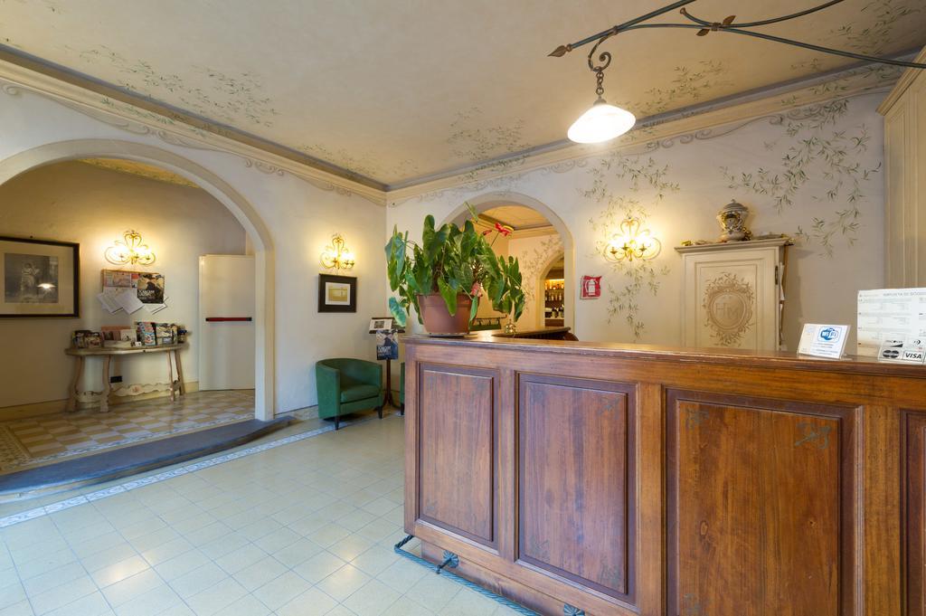 Hotel Moderno بيزا المظهر الخارجي الصورة