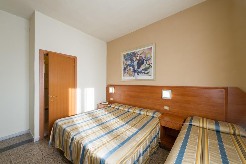 Hotel Moderno بيزا المظهر الخارجي الصورة