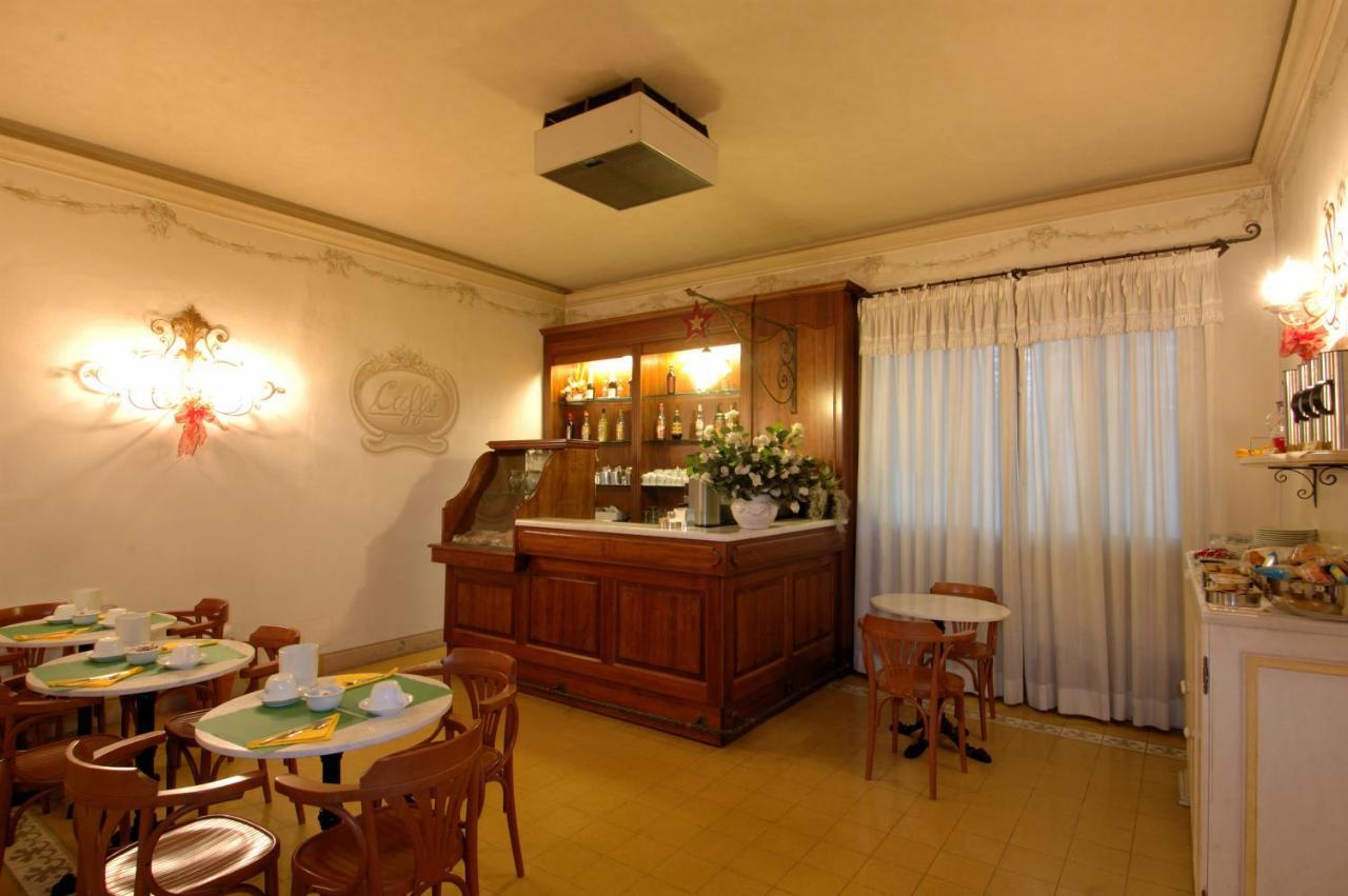 Hotel Moderno بيزا المظهر الخارجي الصورة