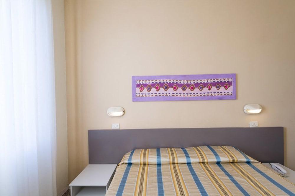 Hotel Moderno بيزا المظهر الخارجي الصورة
