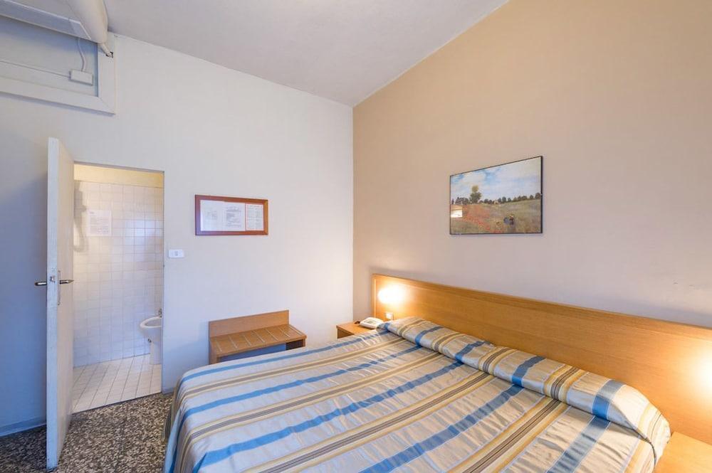 Hotel Moderno بيزا المظهر الخارجي الصورة